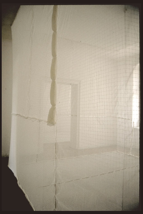  Galerie Wschodnia, Lodz Poland cotton netting, cotton bobinette, cording, wire, hardware and gallery space