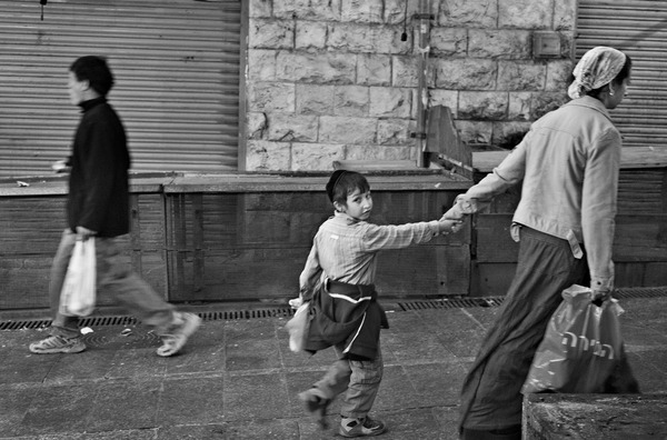 Mother and Son, Machane Yehuda Jane Deering Gallery Paul Cary Goldberg Archival Pigment Print
