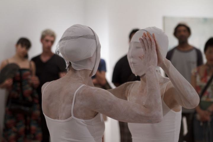 Umbicality, 2012 Images