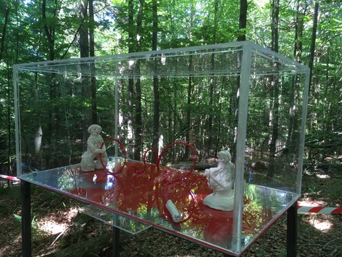 Time in a Box Sculpture Stahl, Ton , Plexiglas , Papiermache, Akrylic