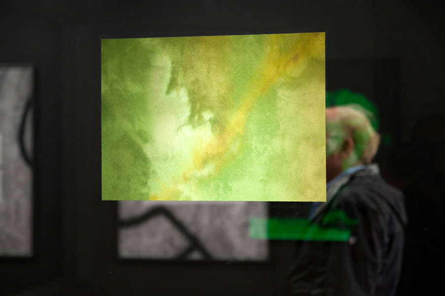 Marc Handelman, Aggregatge Marc Handelman Permutation 03.3: Re-Production Oil and retroflective screen glass on glass