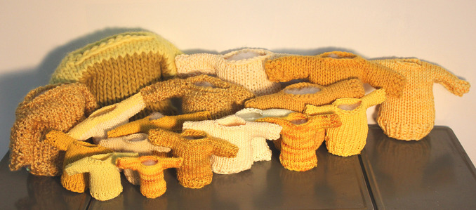 Mollie Murphy How to Make a Severed-Hand Party Tray (sculpture) yellow yarn