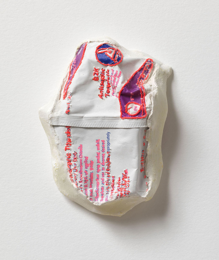 Fluorescent Element: Untitled Kneecap Nicola Ginzel Archive/ Selected Transformed Objects Sterile pad embroidered with thread, backed with fabric, ink, plaster