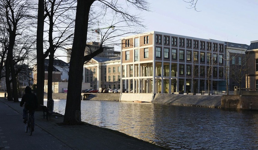Stadgenoot Office Cooperative O'Neill McVoy Architects Chris McVoy with Steven Holl Architects