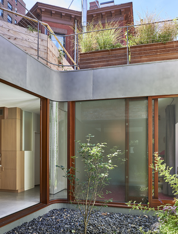 View from garden O'Neill McVoy Architects Clinton Hill Courtyard House