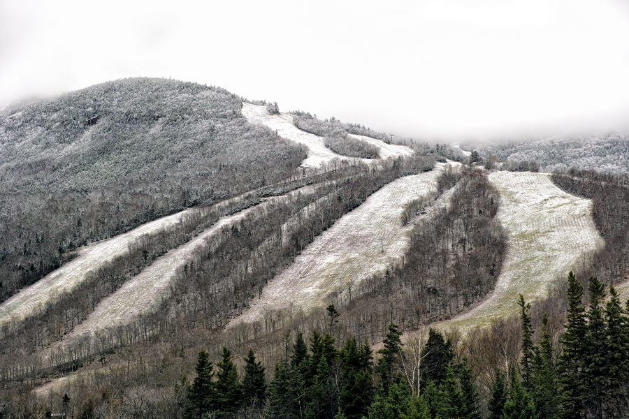 A dusting of snow ... PETER SZAWLOWSKI Cannon Mountain