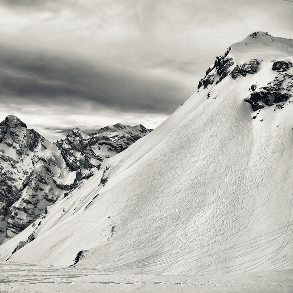 Below the Schilthorn - Mürren, Switzerland PETER SZAWLOWSKI Six Mountains