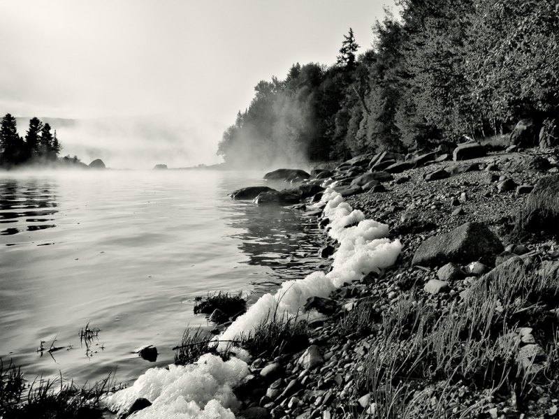 The sound of water lapping at the shore. PETER SZAWLOWSKI Aciscohos