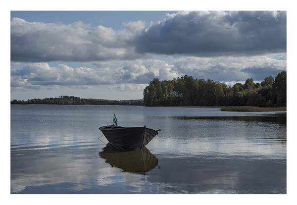Still Waters of Tavelsjön RICHARD MARK DOBSON Lake Tavelsjön