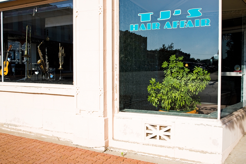 TJ's Hair Affair, Mexico, Missouri America by Auto