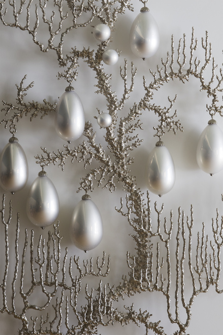 Gorgonia 4 (Fukushima Fan Dance), detail T i m o t h y H o r n Supernatural (2015) nickel-plated bronze, mirrored blown glass