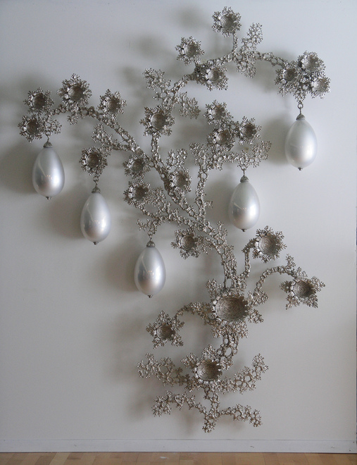 Tree of Heaven 4 (Lichen) T i m o t h y H o r n Supernatural (2015) nickel-plated bronze, mirrored blown glass