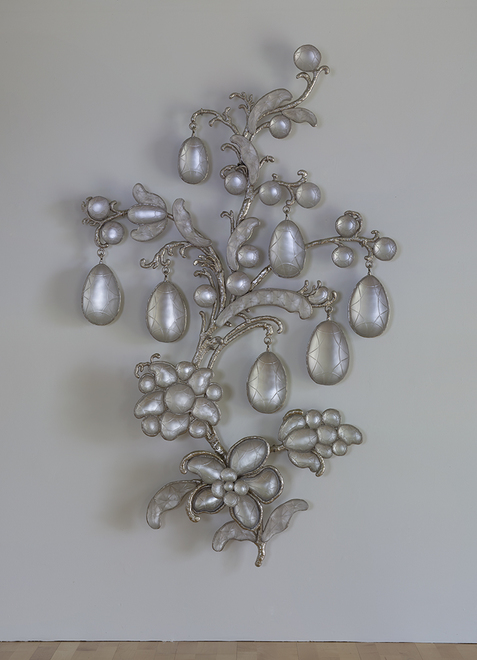 Silver Convention T i m o t h y H o r n Supernatural (2015) nickel-plated bronze, cast lead crystal, silver foil