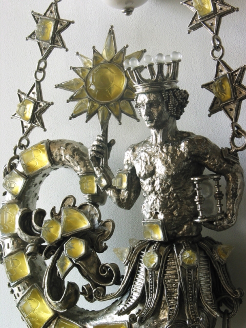 Spunk (boy germs) T i m o t h y H o r n Water Sports (2002) Cast lead crystal, nickel-plated bronze, Easter egg foil, mirrored blown glass
