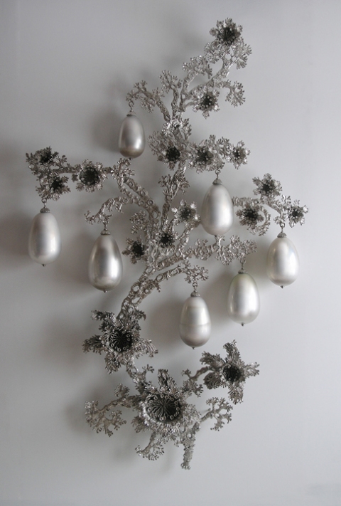 Tree of Heaven T i m o t h y H o r n ADAA/ The Art Show: Julie Heffernan & Timothy Horn mirrored blown glass, nickel-plated bronze