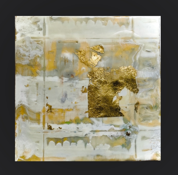 Constance Vallis SHATTERED LIGHT 2020 Encaustic, gold leaf on panel
