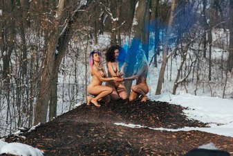 Go! Push Pops and Laura Weyl ritualize naked in Prospect park during the dead of winter, photo: Ian Reid, 2015