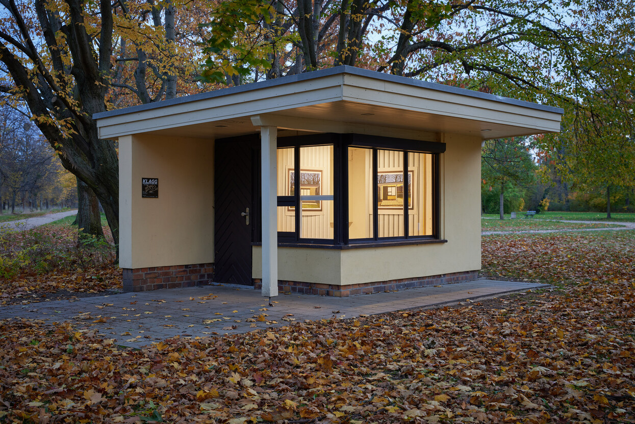 George Rush Dresden Cabinet 