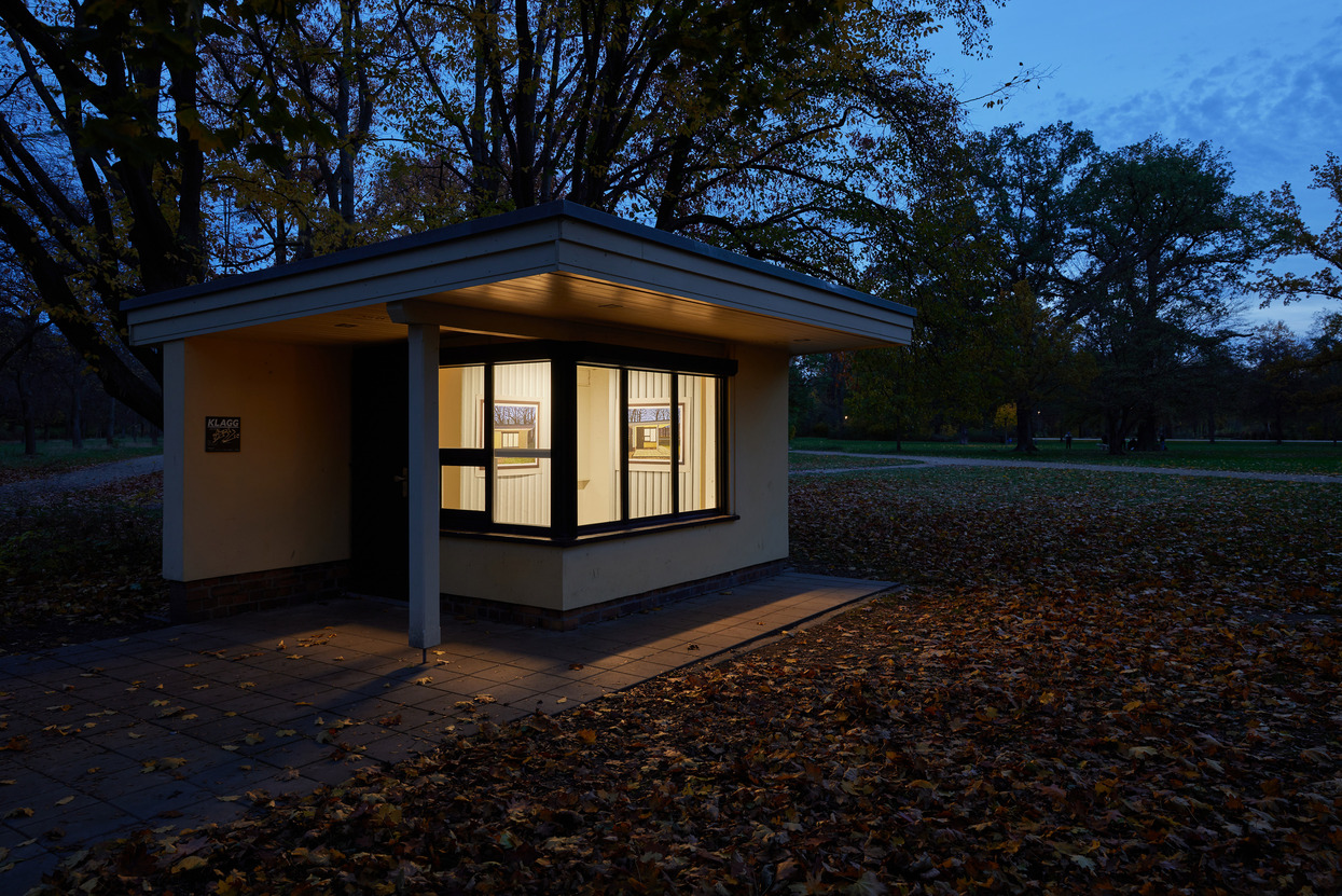 George Rush Dresden Cabinet 