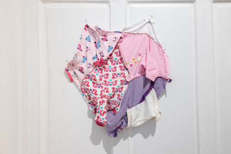 HEIDI BARKUN Unnamed Vêtements d’occasion pour bébés, fils, aiguilles de dissection