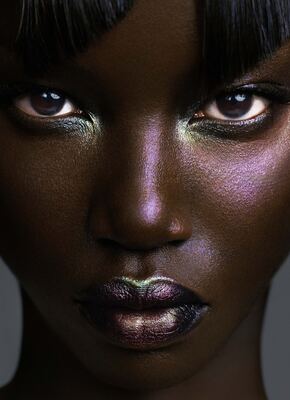 Kathryne Hall VISUALS DIRECTOR 