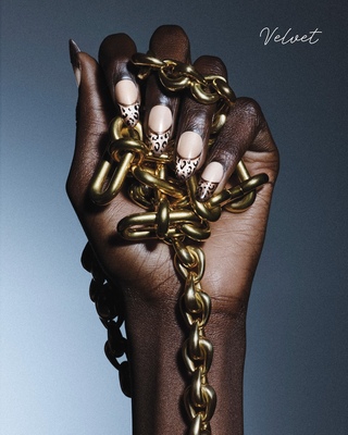 Kathryne Hall VISUALS DIRECTOR 