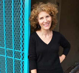 Laurie Freitag : Photographer Extended Bio 