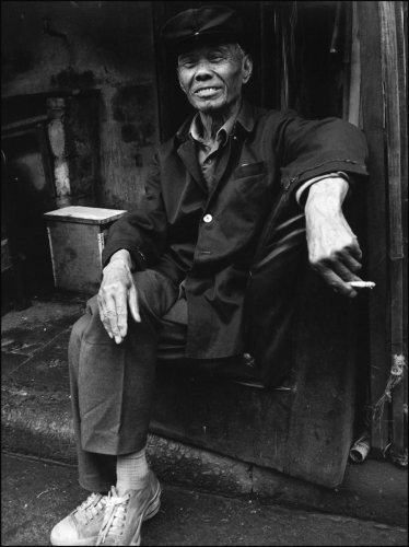 leigh leibel photography beijing and shanghai - street work gelatin silver print