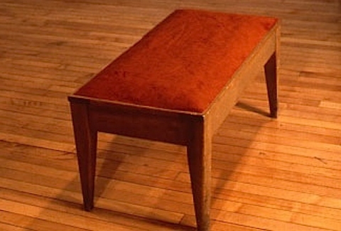 Martha Schlitt PAPRIKA wooden bench, paprika