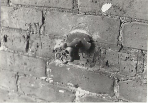 Martha Schlitt BRICKS AND PLASTER photography