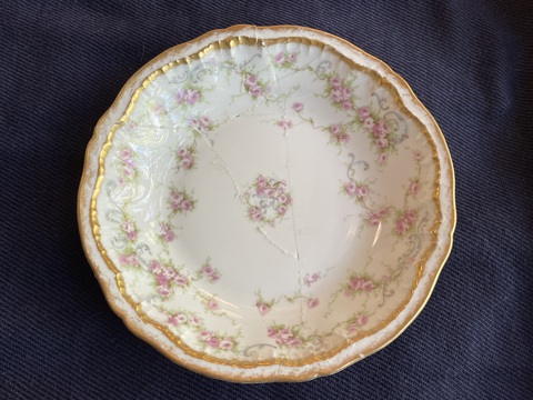Martha Schlitt A Kind of Kintsugi porcelain, glue