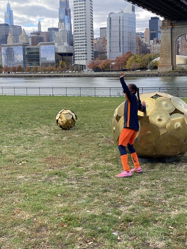 MIGGY BUCK Sounds from the East River 