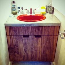 Vanity cabinet