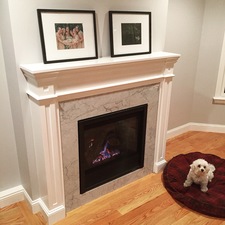 Mantel surround for gas insert