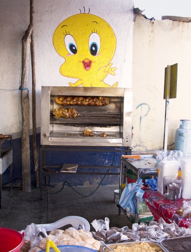 Tweety Freaks Out, Tlacolula Shops and Stalls