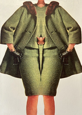 S U S A N   R .   J O H N S O N Symmetrical Bodies: Les Célèbres, The Curiouser, and The Headless Woman 