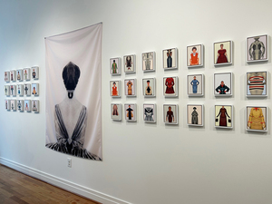 S U S A N   R .   J O H N S O N Symmetrical Bodies: Les Célèbres, The Curiouser, and The Headless Woman 