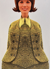 S U S A N   R .   J O H N S O N Symmetrical Bodies: Les Célèbres, The Curiouser, and The Headless Woman 