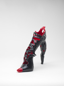  High-heeled shoe sculpture Stoneware, epoxy resin, oil paint