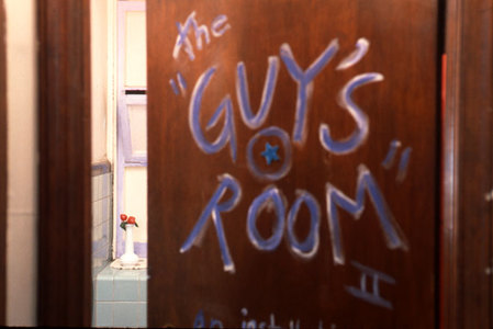  Guy's Room 