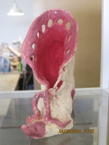  High-heeled shoe sculpture 