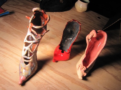  High-heeled shoe sculpture 
