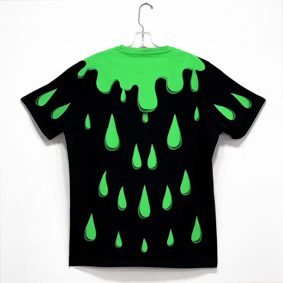 Billie Eilish anime shirt, green! From hot... - Depop