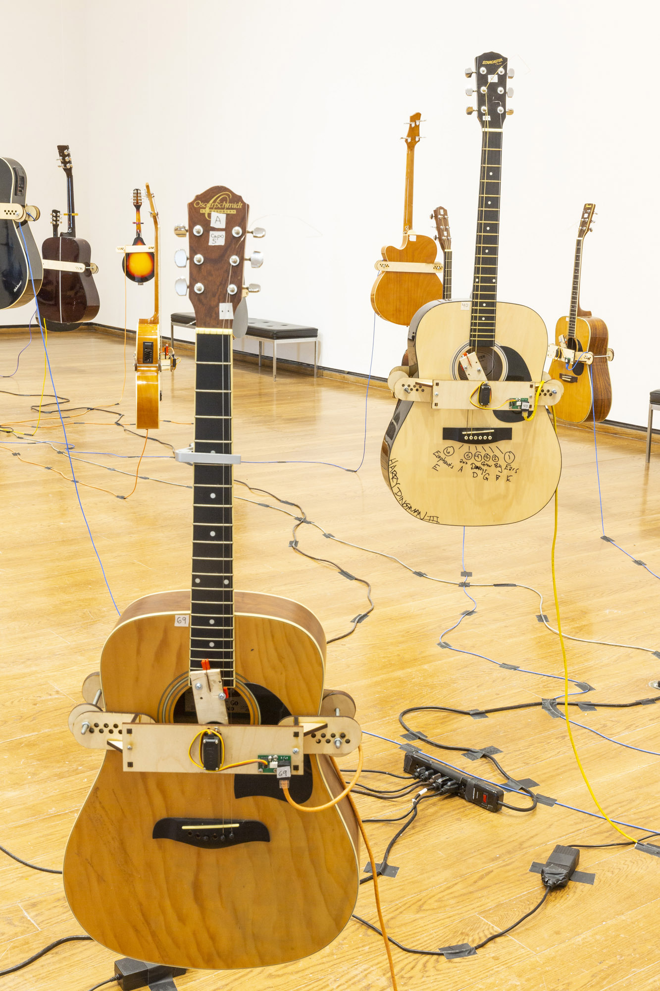アート・デザイン・音楽 Stromlinienautos in Europa und USA CHARLEY FRIEDMAN : EXHIBITIONS : Everson Museum of American