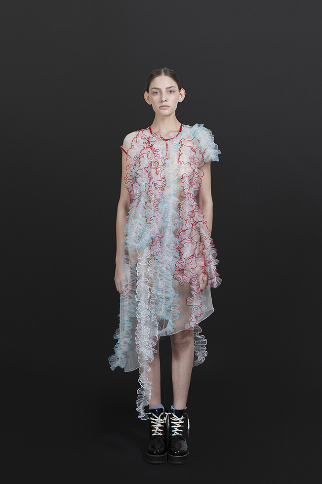 NOA RAVIV : Fashion