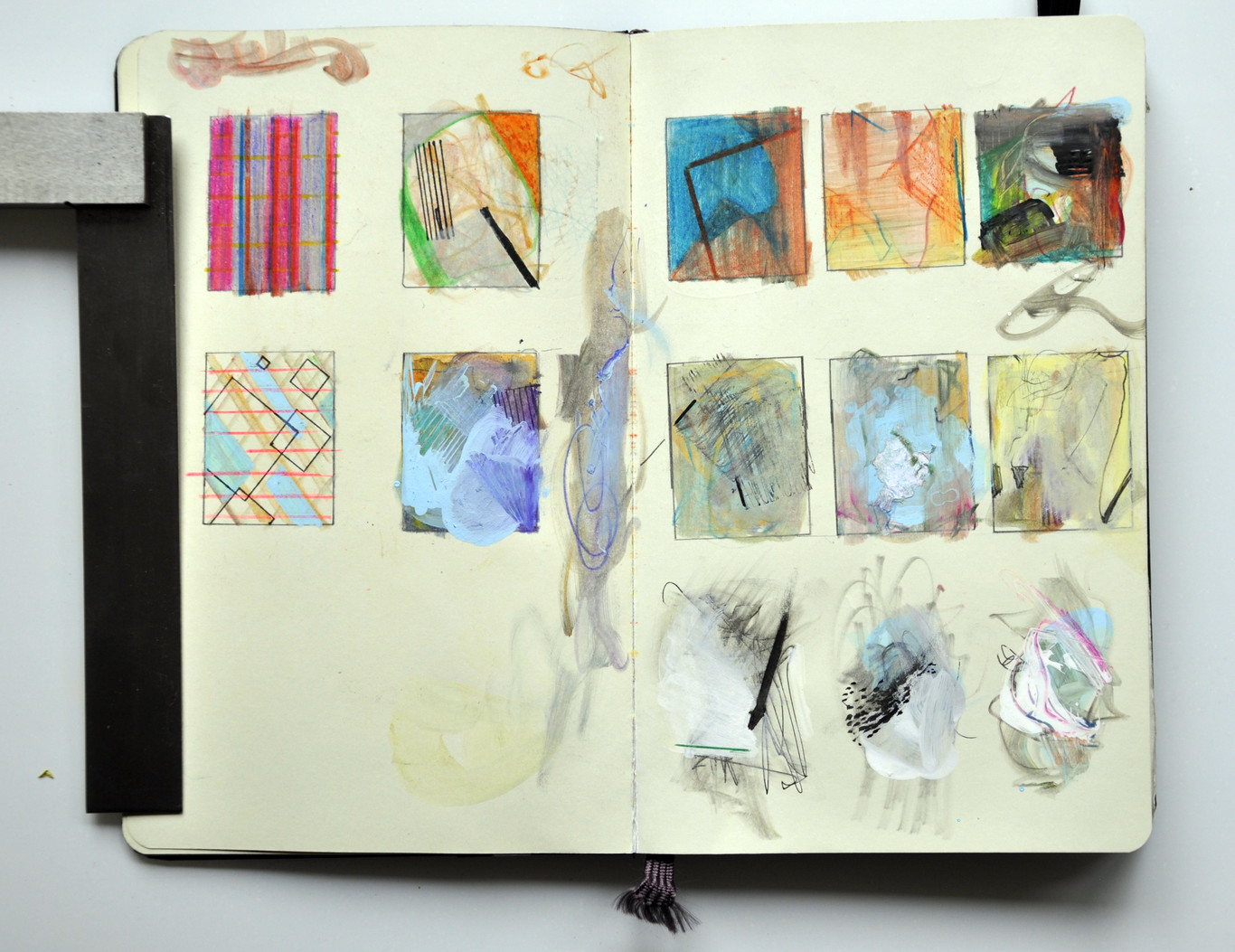 Jenniffer Omaitz : Sketchbook : Abstract Sketchbook Pages